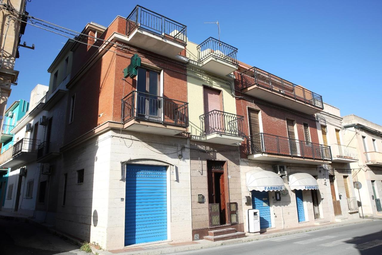 Re Sole Case Vacanze - Esclusivo Attico M A R T E Con Spaziosissima Terrazza Solarium Attrezzata Avola Exterior photo