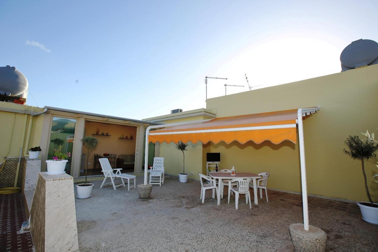 Re Sole Case Vacanze - Esclusivo Attico M A R T E Con Spaziosissima Terrazza Solarium Attrezzata Avola Exterior photo